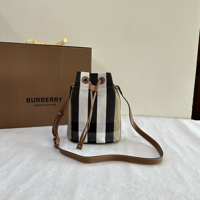 B**rry bucket bags